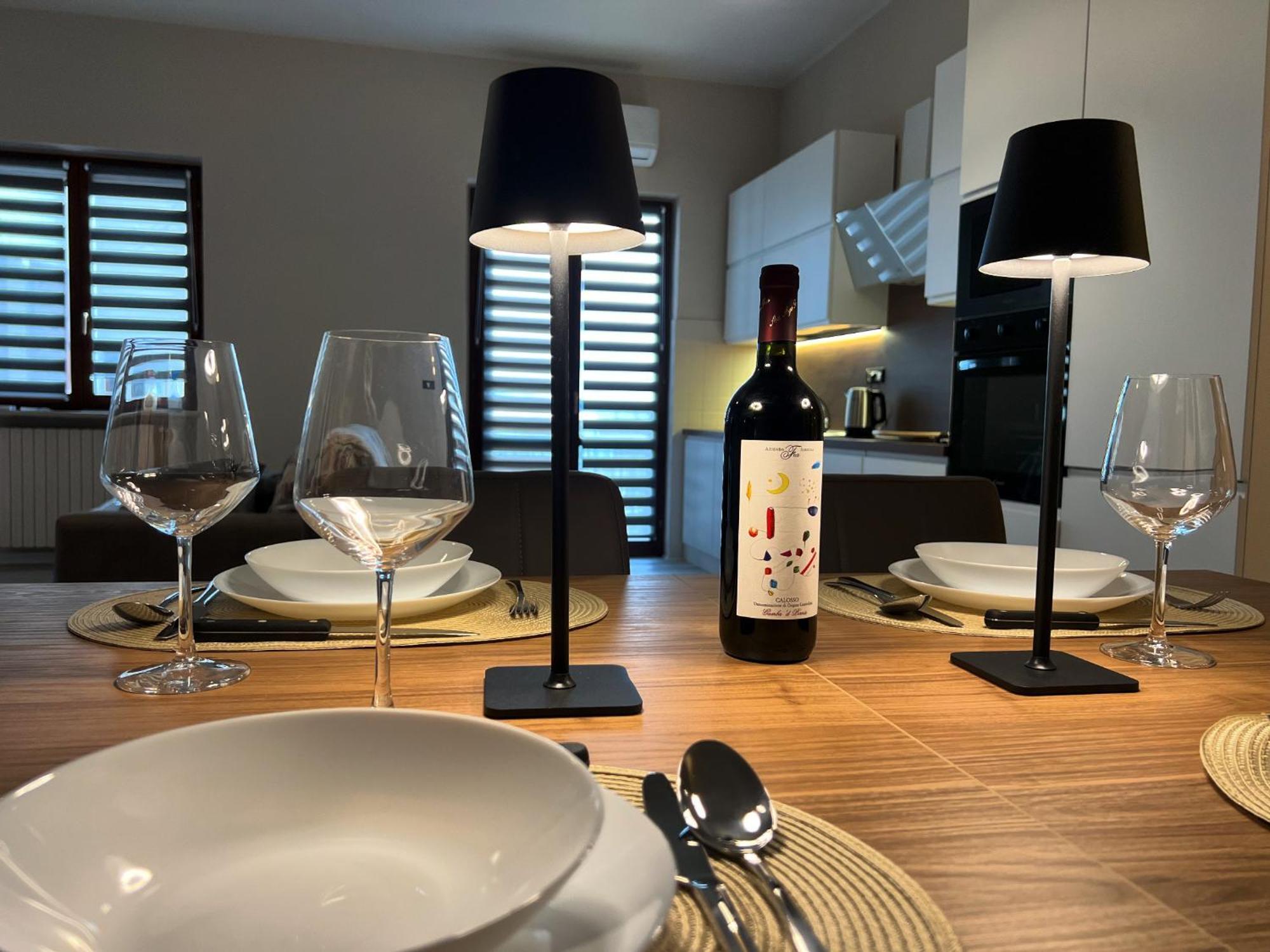 Calosso Wine View Escape ภายนอก รูปภาพ